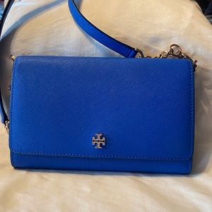 Adorable blue Tory Burch crossbody